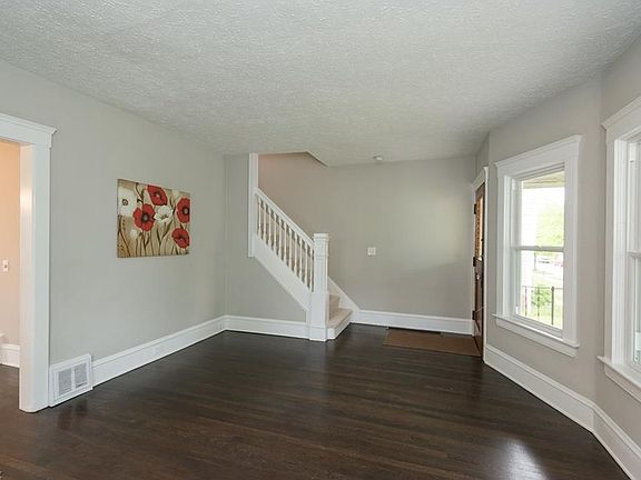 5th image of 1578 Lakewood Ave