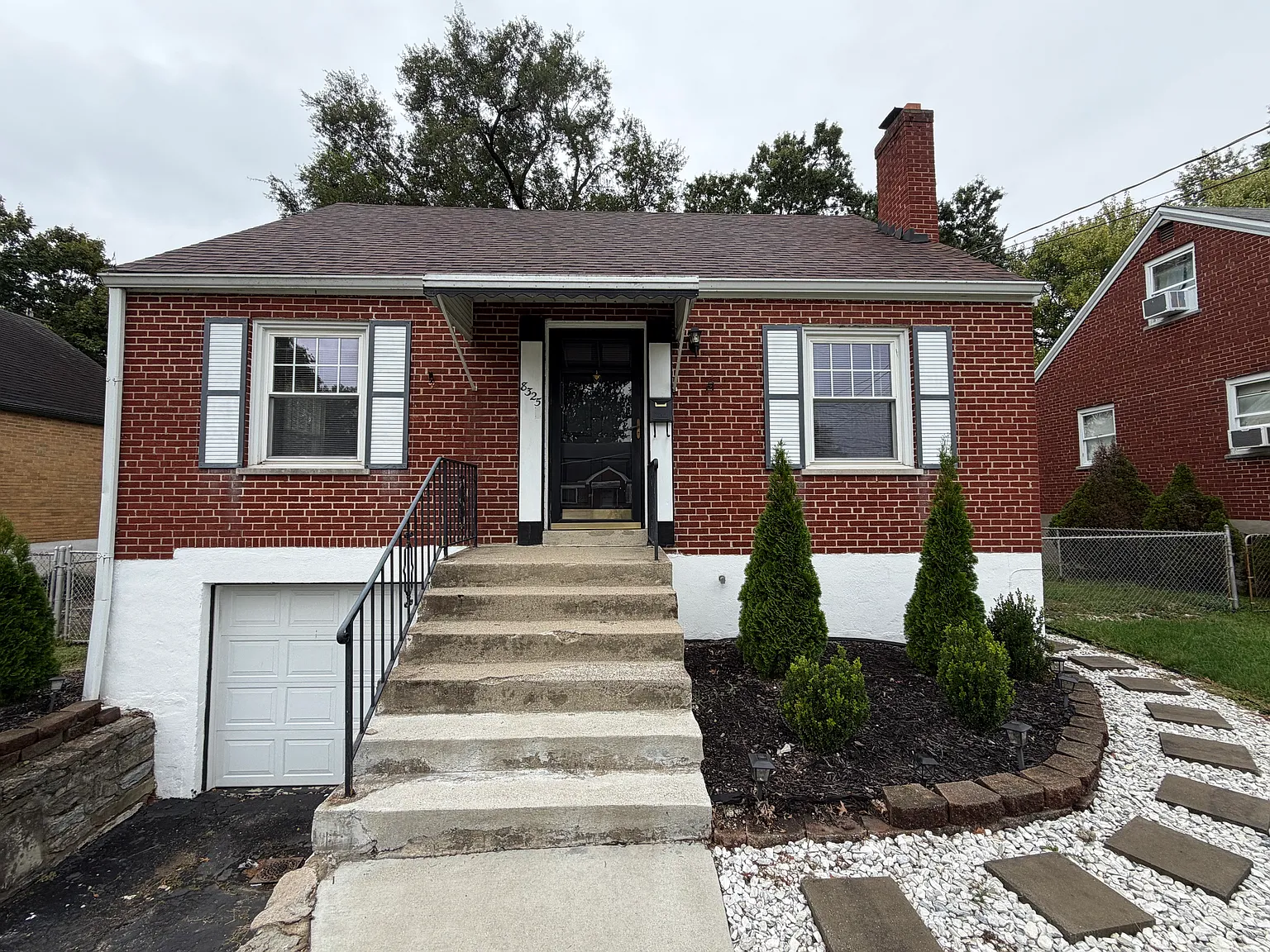 3 bed, 1102 sqft, $1,700 — Photo 1