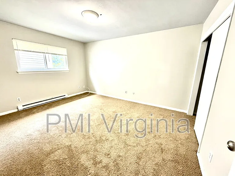 2421 Courtney Ave #3 — Photo 13