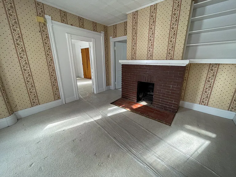 55 Oak St #1 — Photo 15