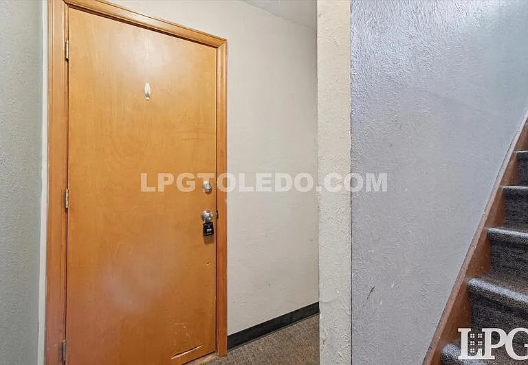 3310 Arlington Ave #4 — Photo 17