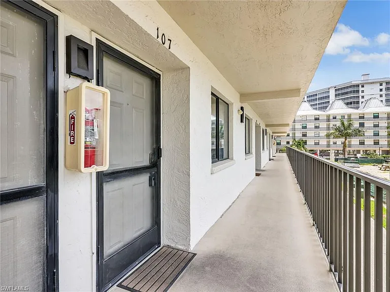 260 Southbay Dr #107 — Photo 7