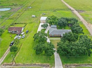 8325 N Humble Camp Rd, Texas City, TX 77539