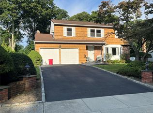 14 Format Ln, Smithtown, NY 11787