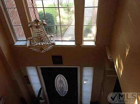 4th image of 6804 Grant Ln