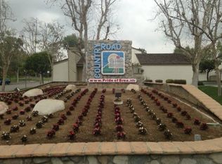 320 Meadow Ct, Brea, CA 92821