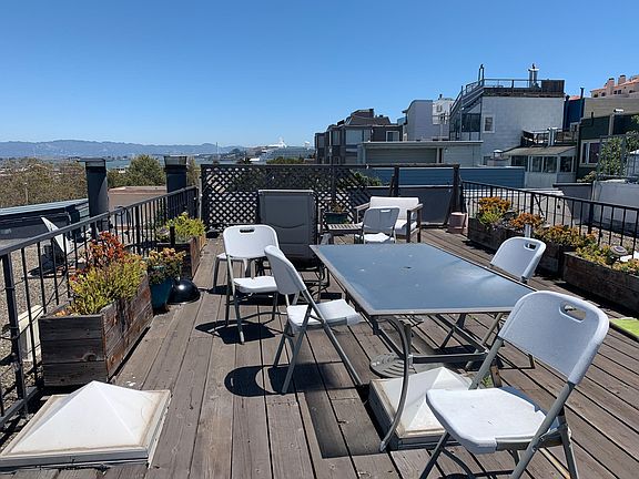 4th image of 33 Midway St APT 201