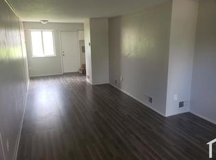 4680 Country Ln APT 2, Warrensville Heights, OH 44128