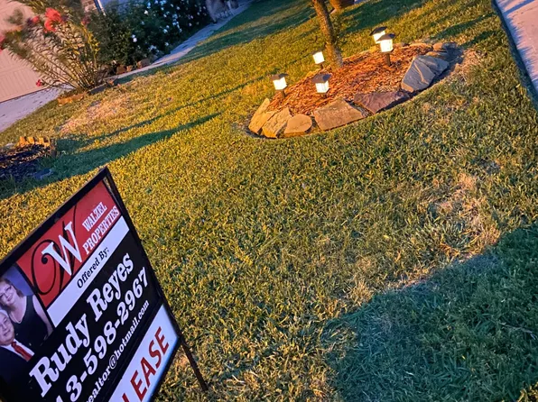 5111 Dauntless Dr, Houston, TX 77066