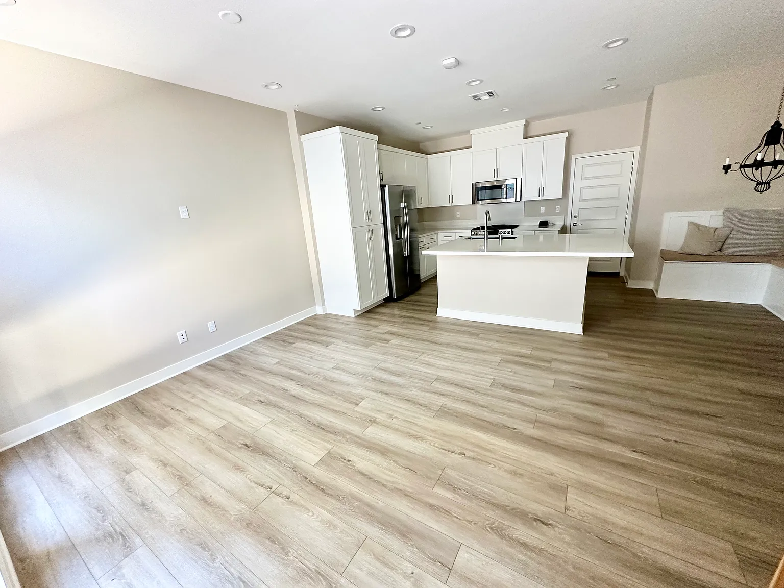 10912 Alderman Way — Photo 2