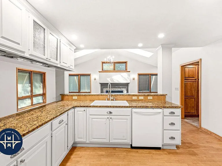 15685 Brojan Dr — Photo 8