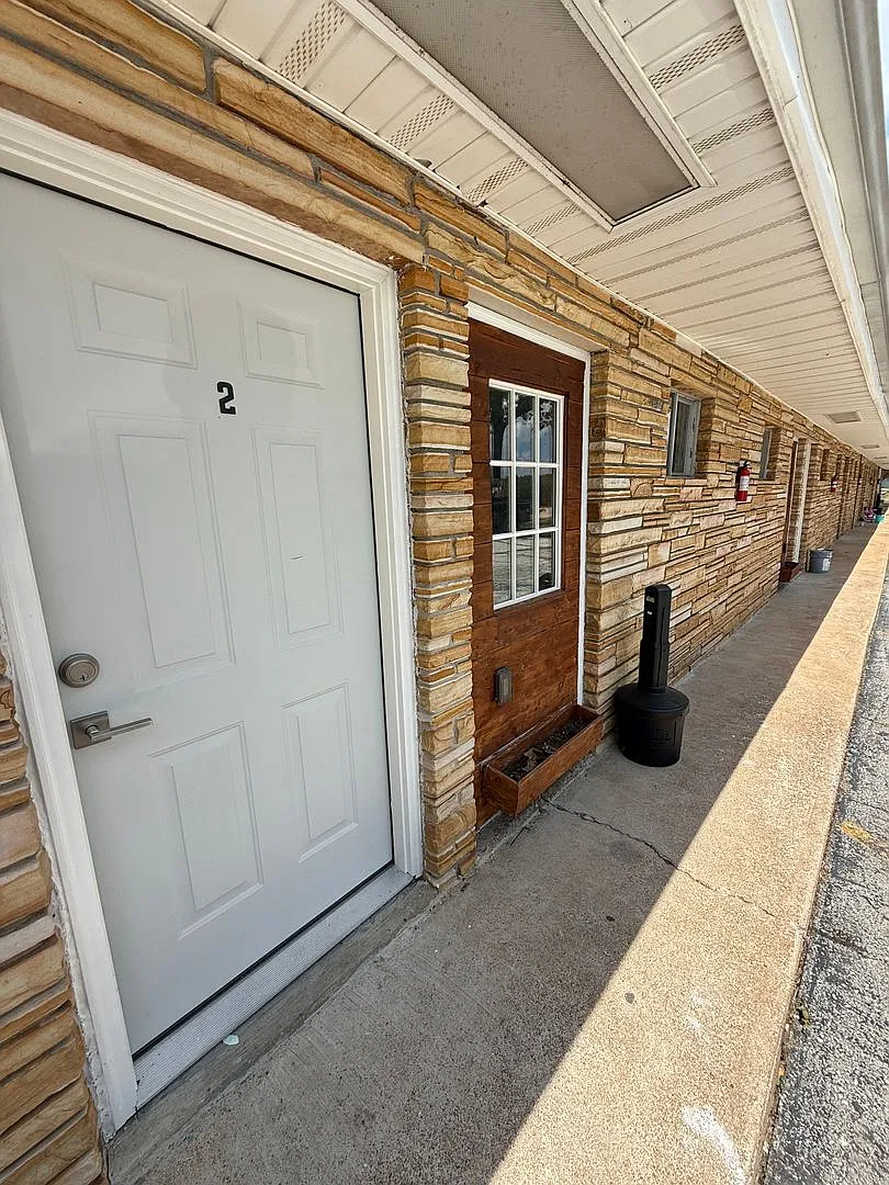 Highland Grove — Photo 1