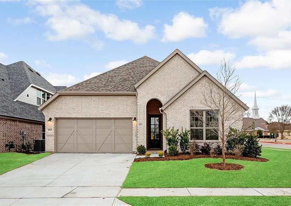 1st image of 4845 Woodbluff Ln