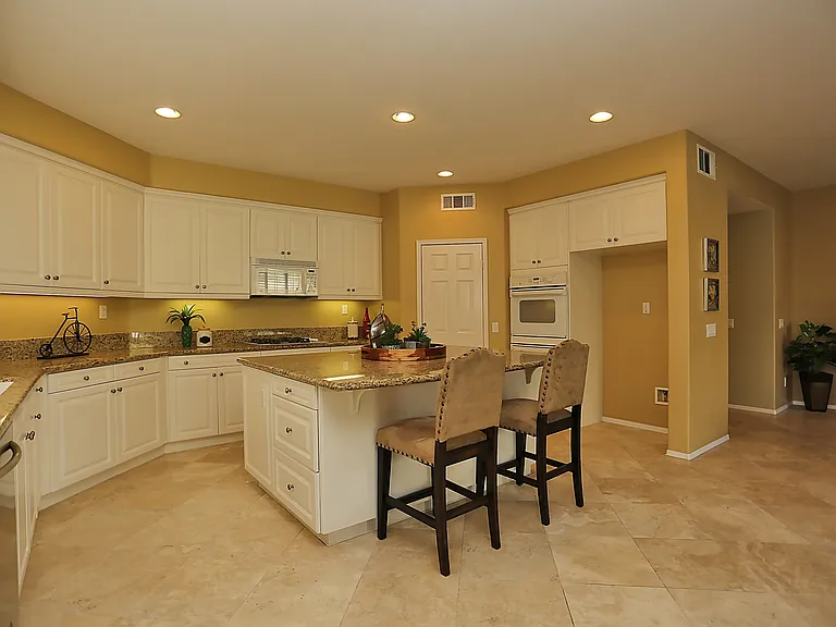 45290 Willowick St — Photo 30