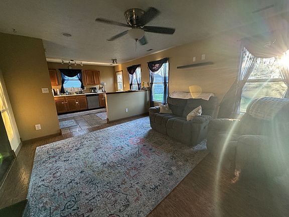 5th image of 6342 River Run Dr