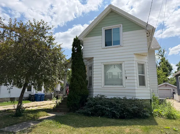 333 Saratoga Ave, Oshkosh, WI 54901