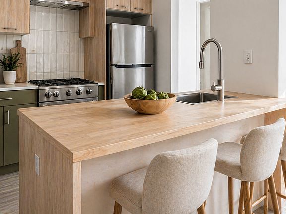 4th image of 931 New York Ave #2B
