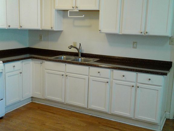 4th image of 2707 Aida Ave