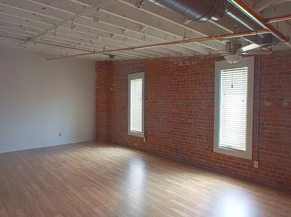 209 S 4th Ave Suite 2C, Ann Arbor, MI 48104