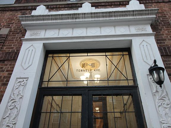 4th image of 6 Tonnele Ave #101QQQQ