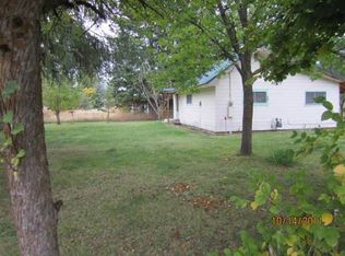 323 E D St, Deer Park, WA 99006