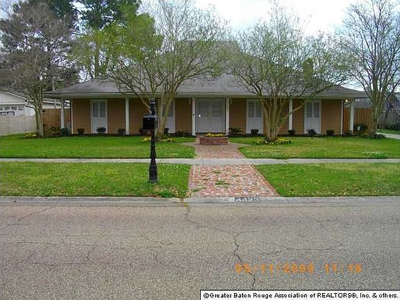 2nd image of 4423 Lake Sherwood Ave E