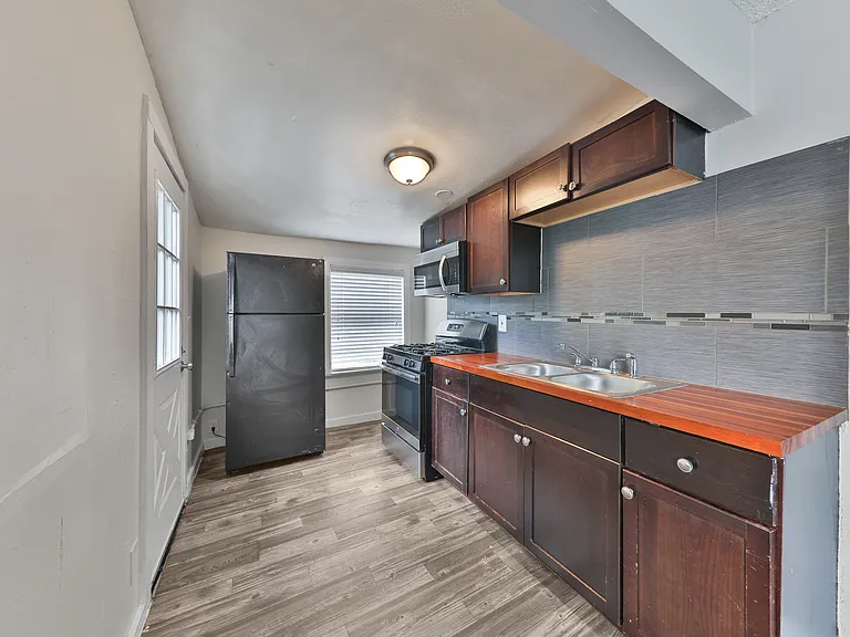 827 W Rosewood Ave #5 — Photo 14
