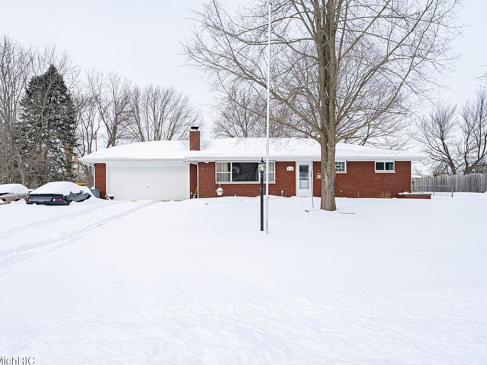 1st image of 138 Pepperidge Ln