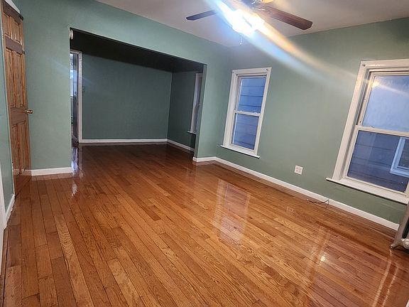 2nd image of 1-87 116th St