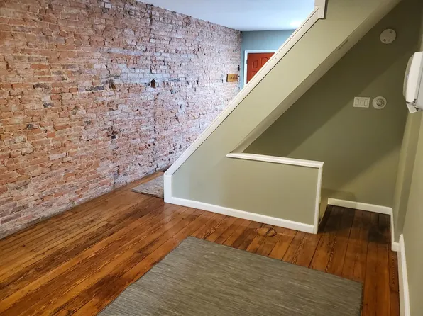 414 E Flora St, Philadelphia, PA 19125