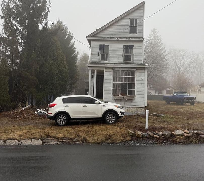1st image of 43 Main St