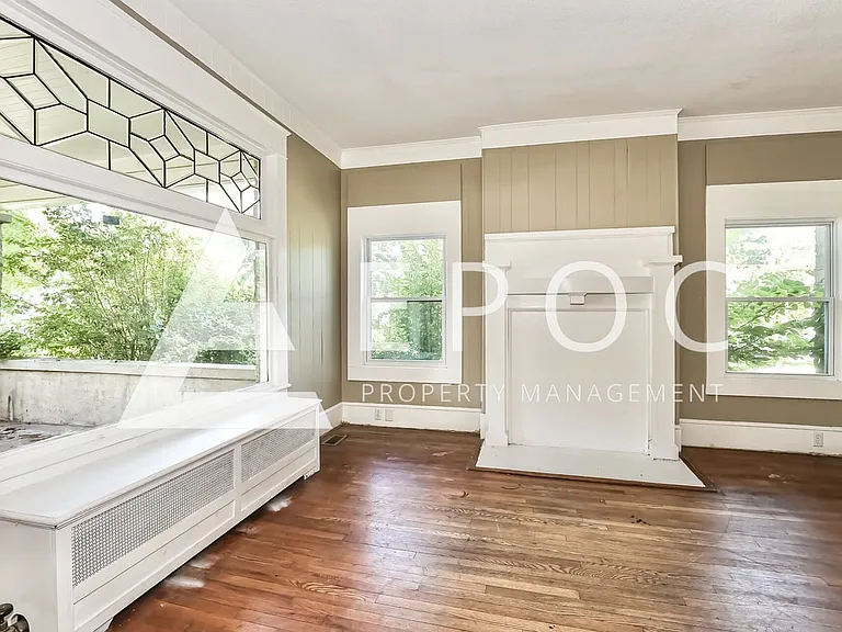 731 S Broad St — Photo 7