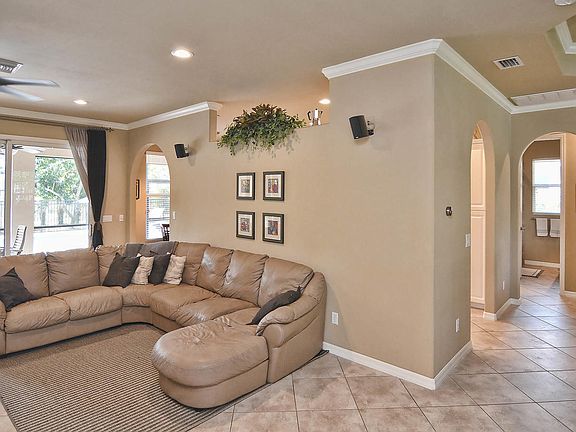 5th image of 19479 Devonwood Cir