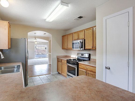 9-Kitchen