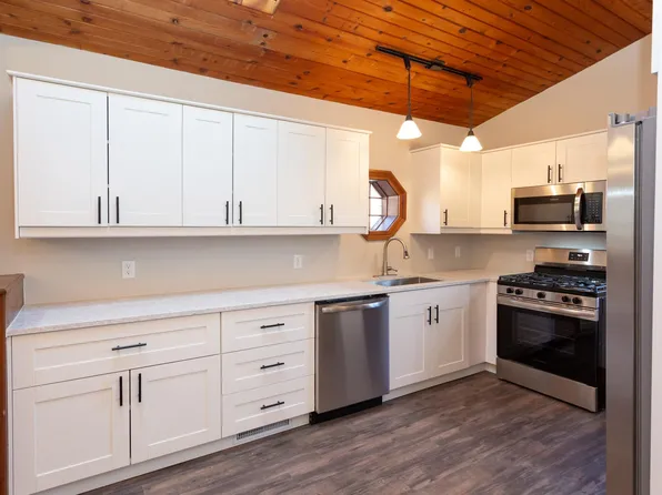 802 West Ave, Red Wing, MN 55066