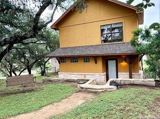 1923 Pebble Beach Rd, Lakehills, TX 78063