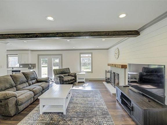 5th image of 7699 Dianna Dr