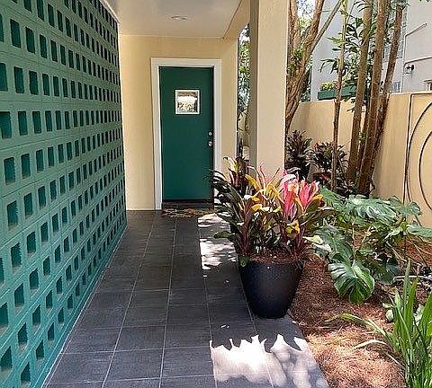4th image of 3306 W Santiago St #B