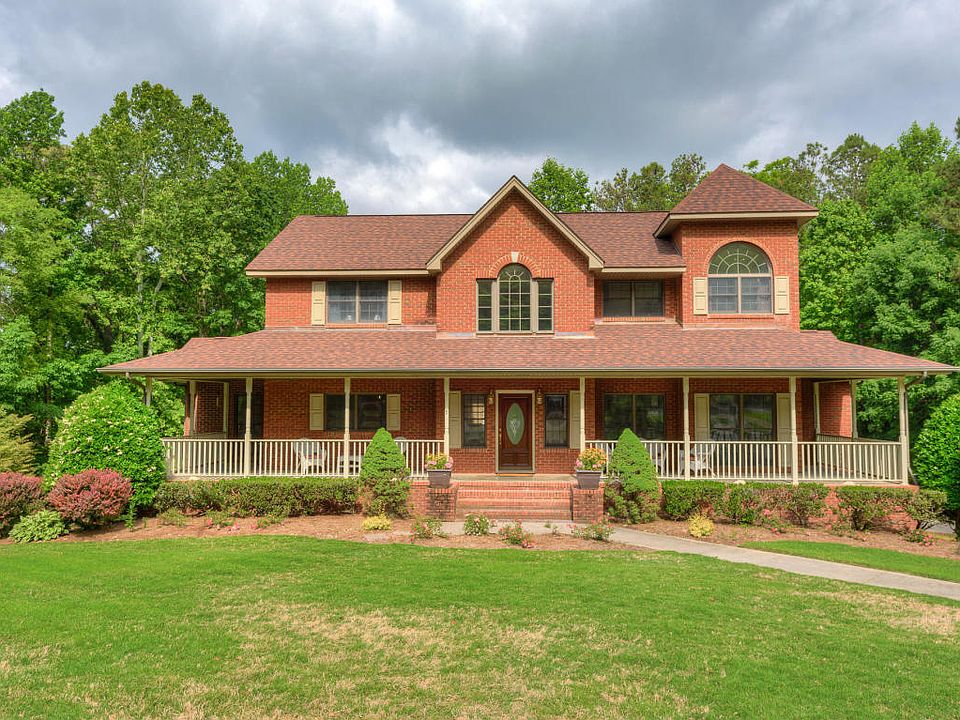 1st image of 2703 Indian Creek Ln