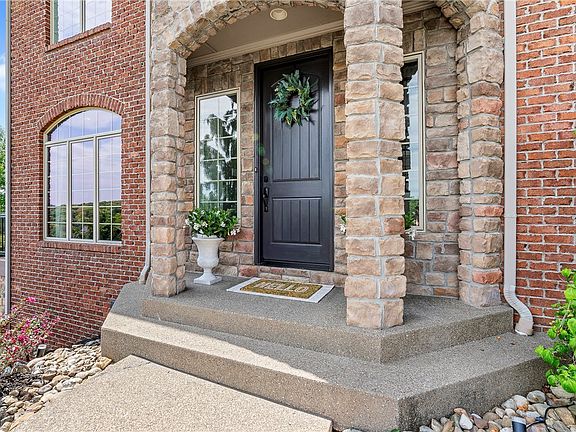 5th image of 413 Wynstone Dr
