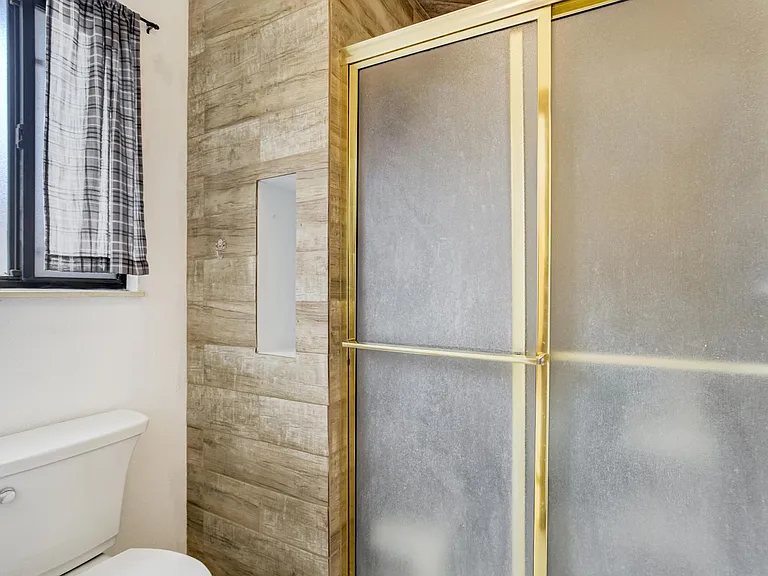 7425 Painted Rock Dr — Photo 13