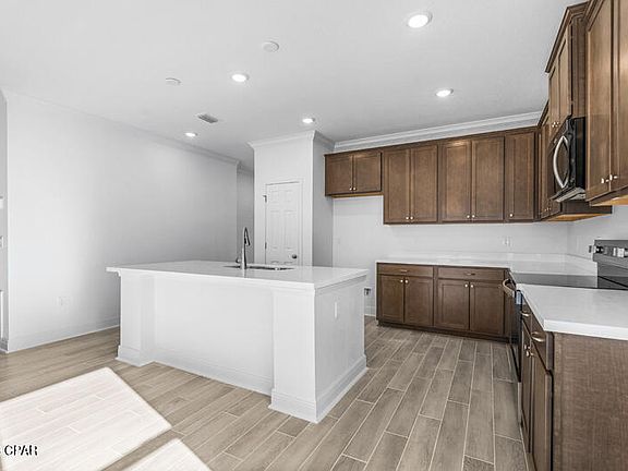 5th image of 209 Lake Merial Blvd #42