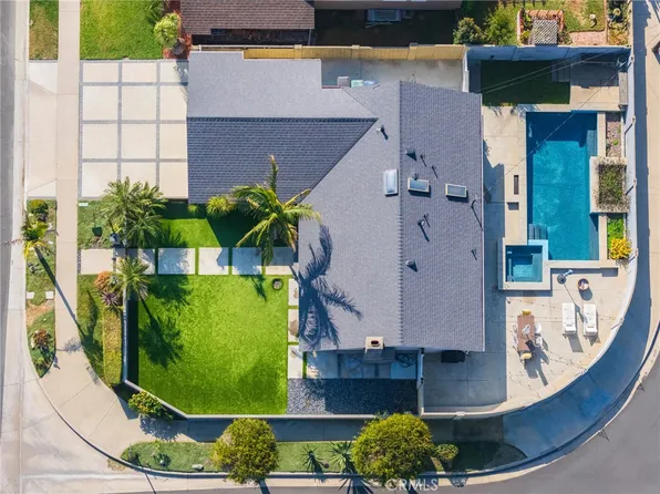 17761 Still Harbor Ln, Huntington Beach, CA 92647