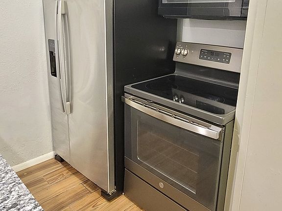 3rd image of 1901 N 10th St #11063900