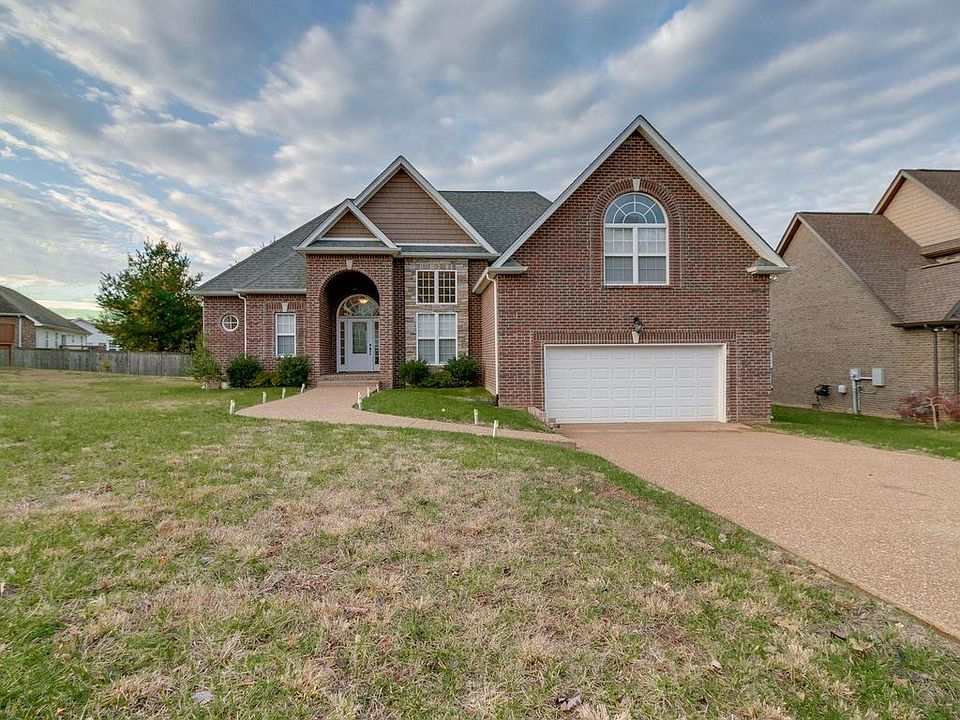 1st image of 105 Landons Cir