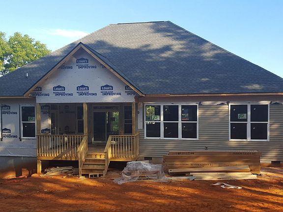 3rd image of 210 Coyatee Dr