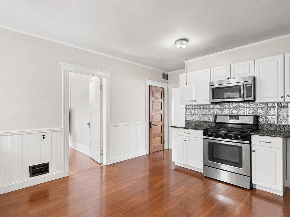 14 Forest Ave #2