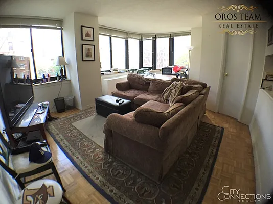 Rented by City Connections Realty | media 25