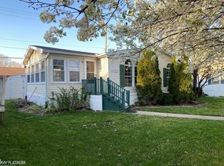 43605 Teal Cir, Clinton Township, MI 48036