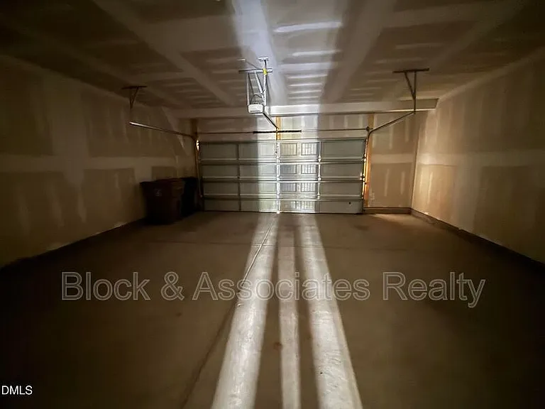 268 Abbots Mill Dr — Photo 18